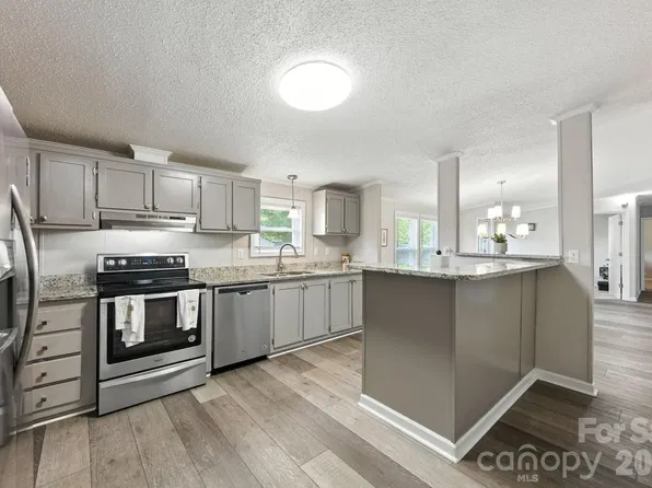 1001 Olde Creek Trl, Concord, NC 28025