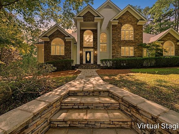 3rd image of 1001 Shoal Creek Ct
