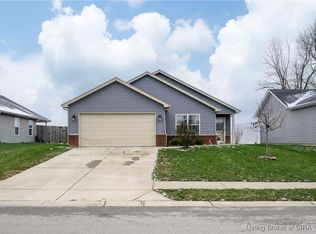 8921 Woodford Dr, Charlestown, IN 47111
