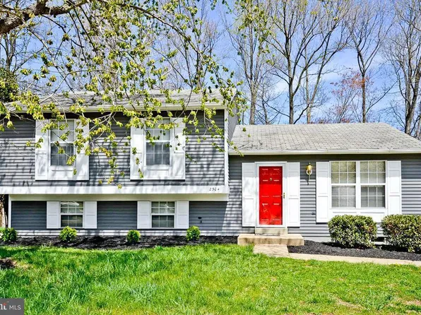 2304 Wagon Wheel Ct, Fort Washington, MD 20744