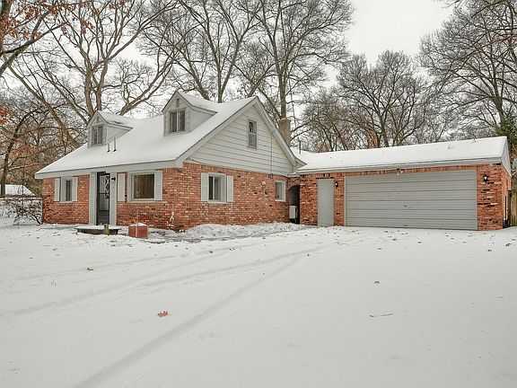 2nd image of 2934 Delrose St
