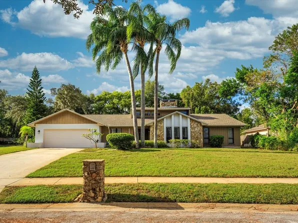 389 Forest Park Cir, Longwood, FL 32779