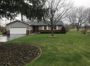 1018 Elm St SW, Demotte, IN 46310