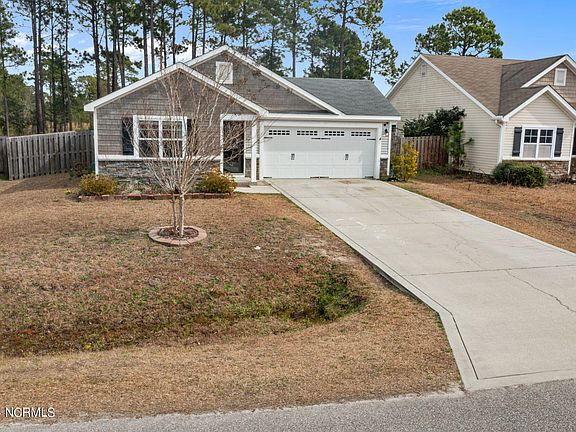 2nd image of 119 Oyster Landing Drive