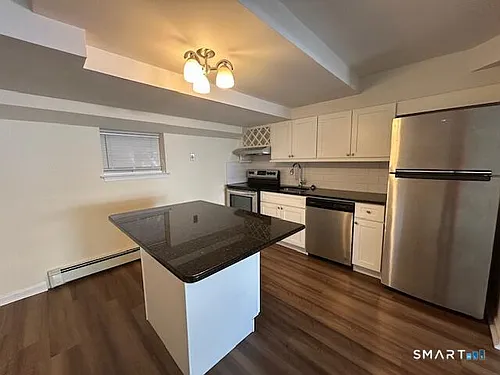1868 Summer St #1868 Photo 1