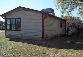 2nd image of 407 Hollywood Dr