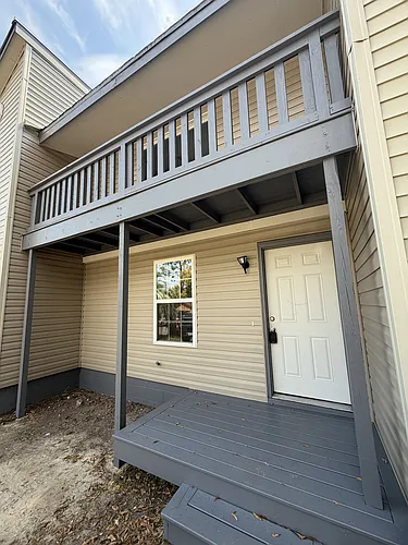 122 Hampton Dr #1 Photo 1