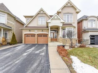 8 Bainsville Cir, Brampton, ON L6P3A5