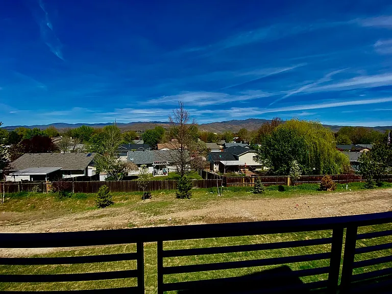 1266 E Echelon Ridge Ln — Photo 40