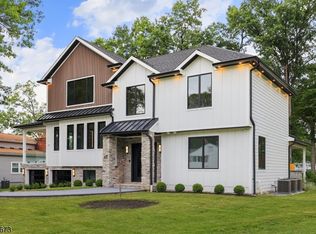 63 Billingsley Dr, Livingston Twp., NJ 07039