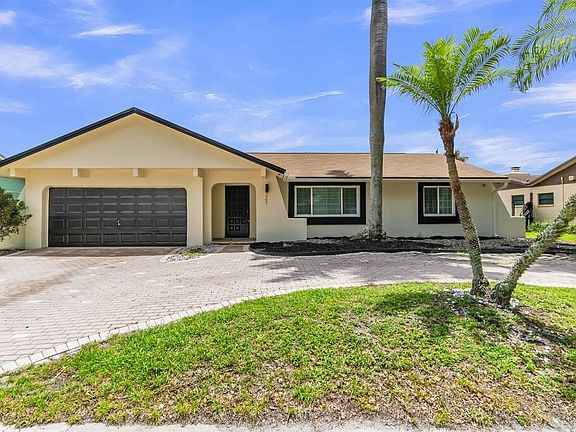 2nd image of 3905 E Woodscape Drive