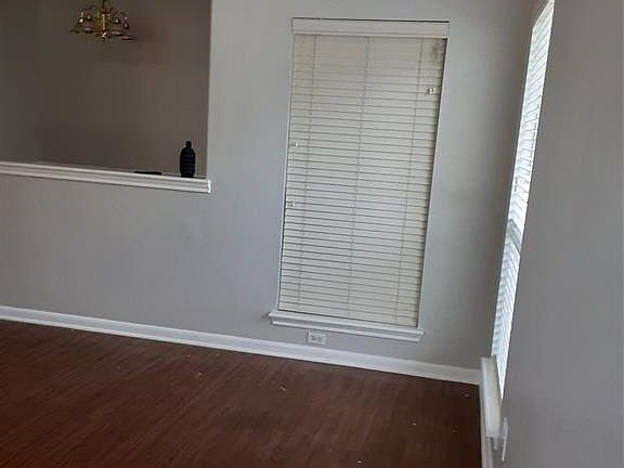 2nd image of 218 Canterbury Dr