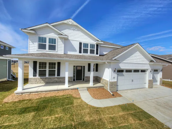 681 Round Rock Ln, Howell, MI 48843