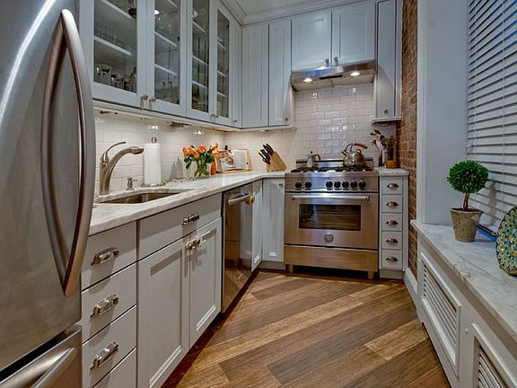 5th image of 60 Pineapple St APT 5B