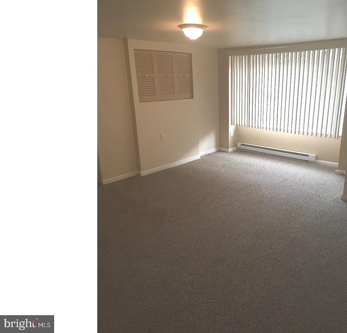 2 bed, 1.0 bath, $1,300 — Photo 4