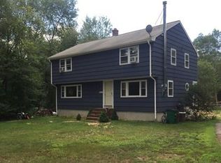 225 Pelham St, Pembroke, MA 02359