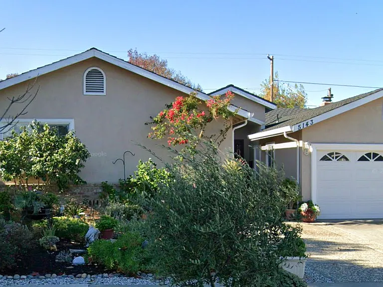 5143 Rafton Dr — Photo 1