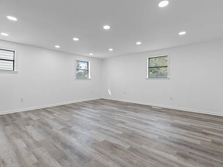 2201 S Pine St #1 — Photo 10