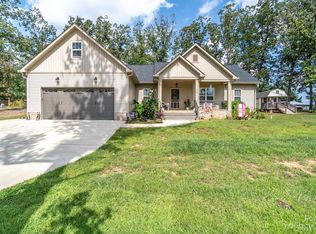 1739 Ivey Ct, Maiden, NC 28650