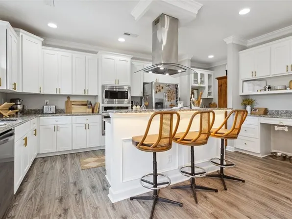 1823 Shell Rd, Hampton, VA 23661