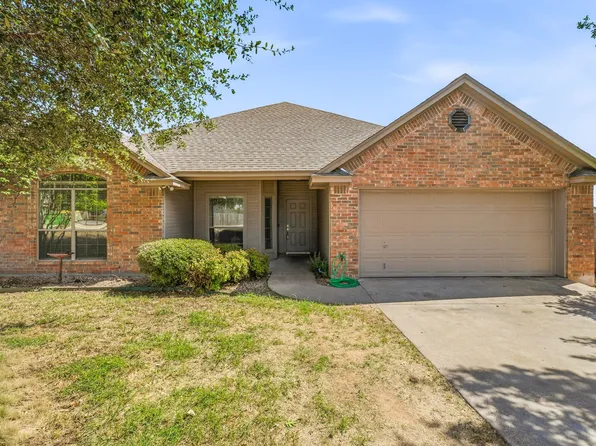 914 Winding Rd, Granbury, TX 76049