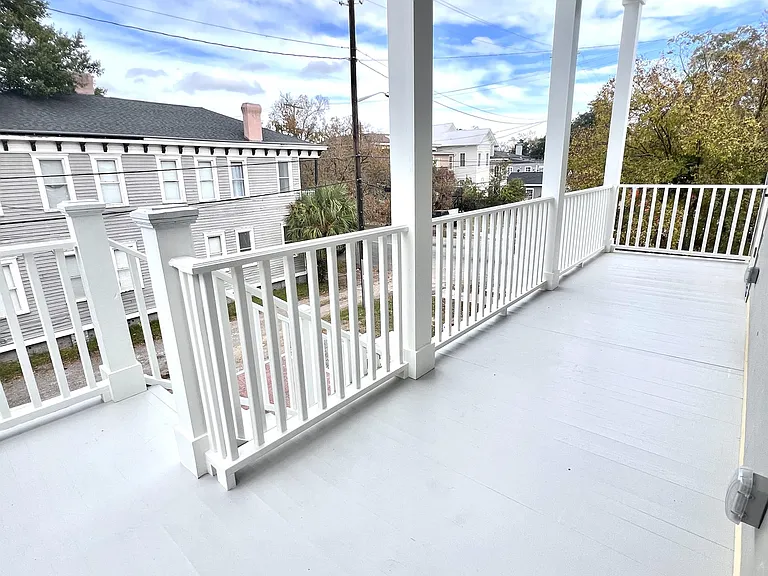 120 E Duffy St #B — Photo 13