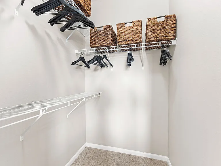 Riverstone Apartments — Photo 6