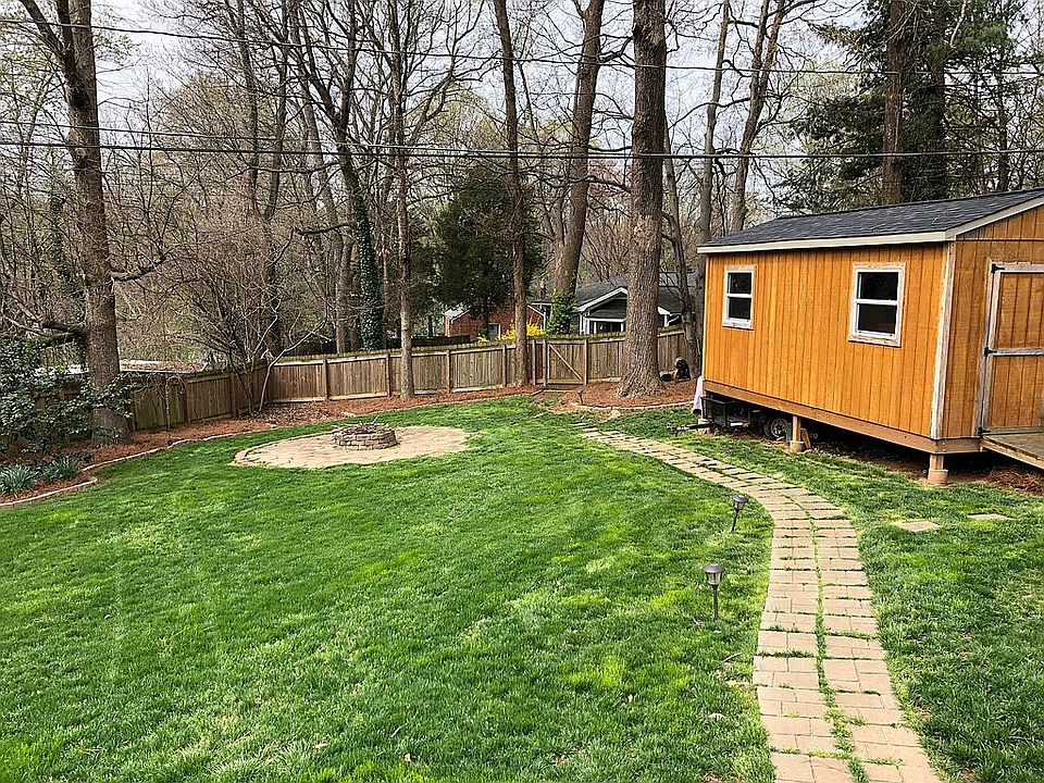 2nd image of 1408 Revere Rd