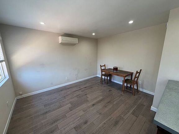 4th image of 3237 Madison St APT A