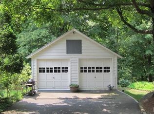 105 Cox Ave, Armonk, NY 10504