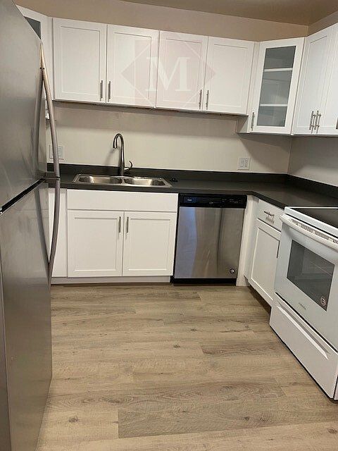 2nd image of 3756 San Remo Dr #17