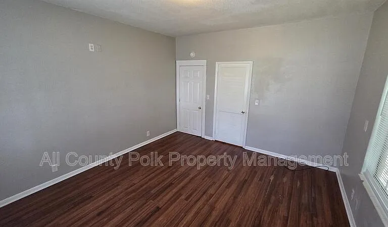 601 SE 2nd St — Photo 12