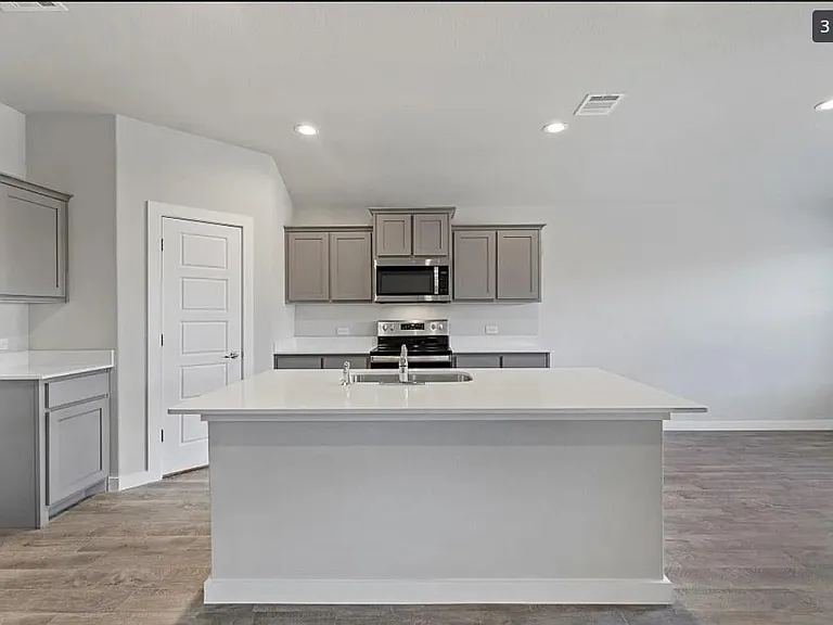3713 Northwater Trl — Photo 2
