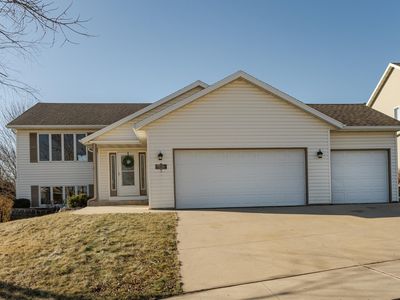 4512 Manor Park Dr NW, Rochester, MN, 55901