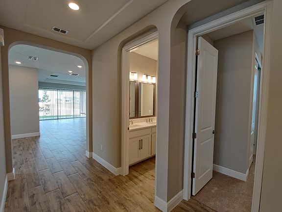 5th image of 4724 San Martino Dr