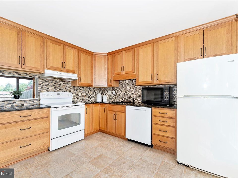 5751 Sunset View Ln, Frederick, MD 21703 | MLS #MDFR2081670 | Zillow