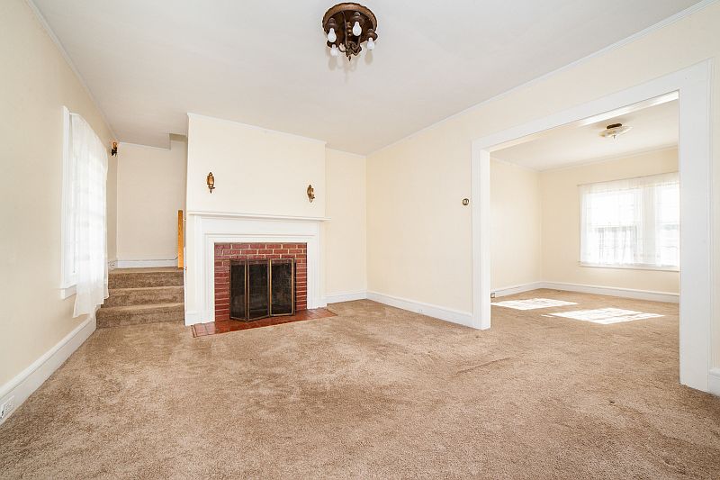 1st image of 38 Richard Ave