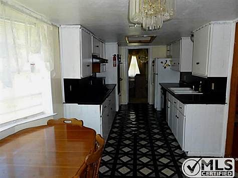 4th image of 1512 Oak Vista Dr
