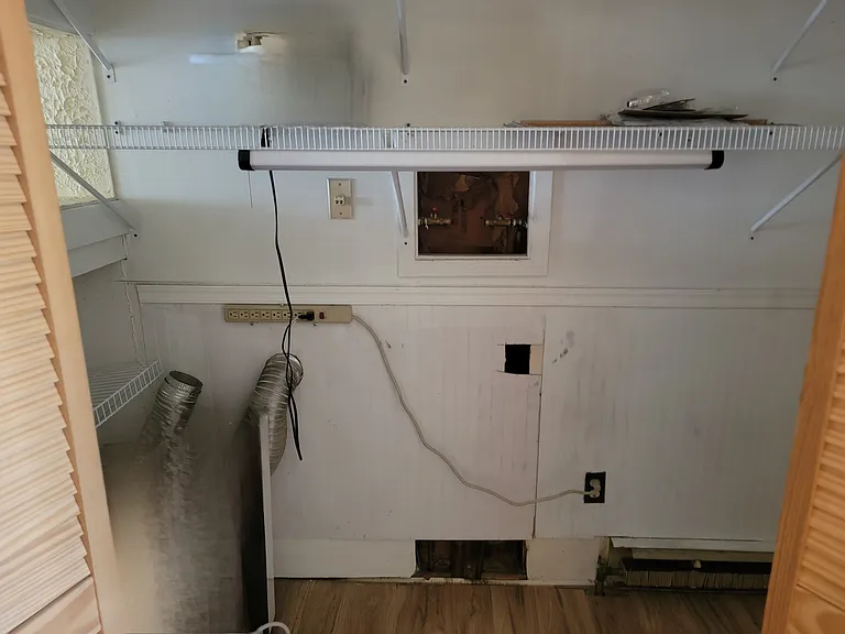 244 N 3rd St — Photo 8