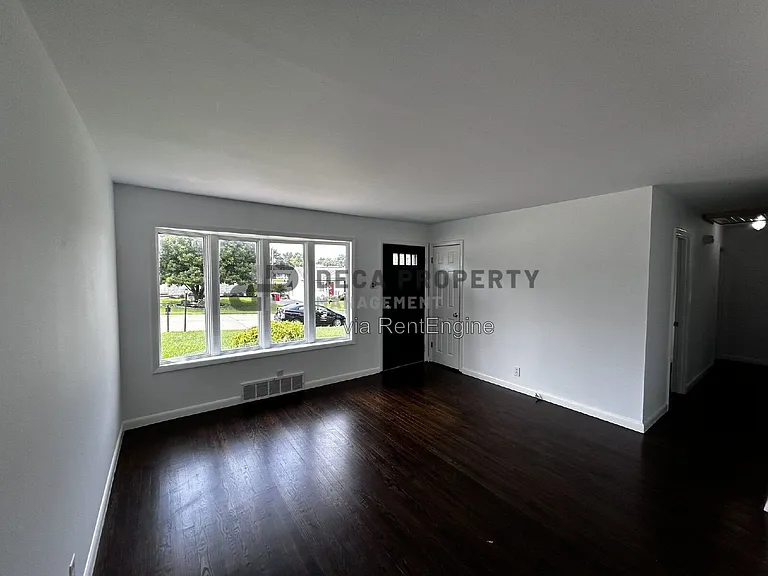 10922 Juniper Ct — Photo 6