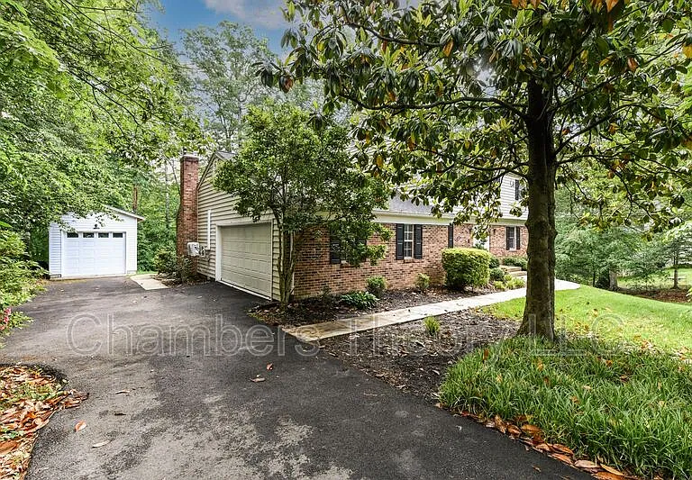 8504 Shadeway Pl — Photo 36