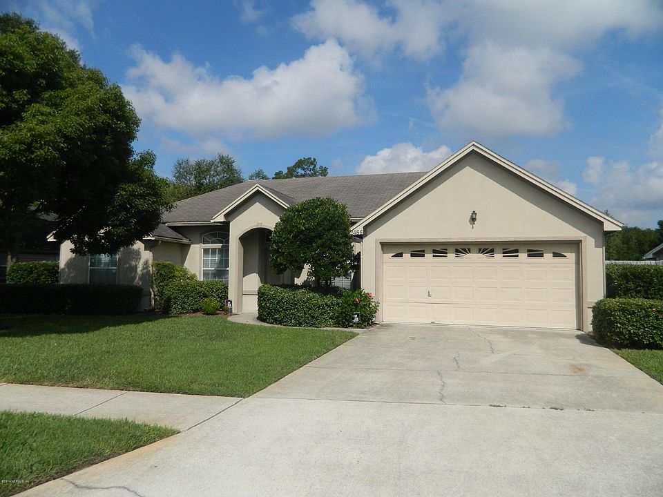 1st image of 2486 The Woods Dr E