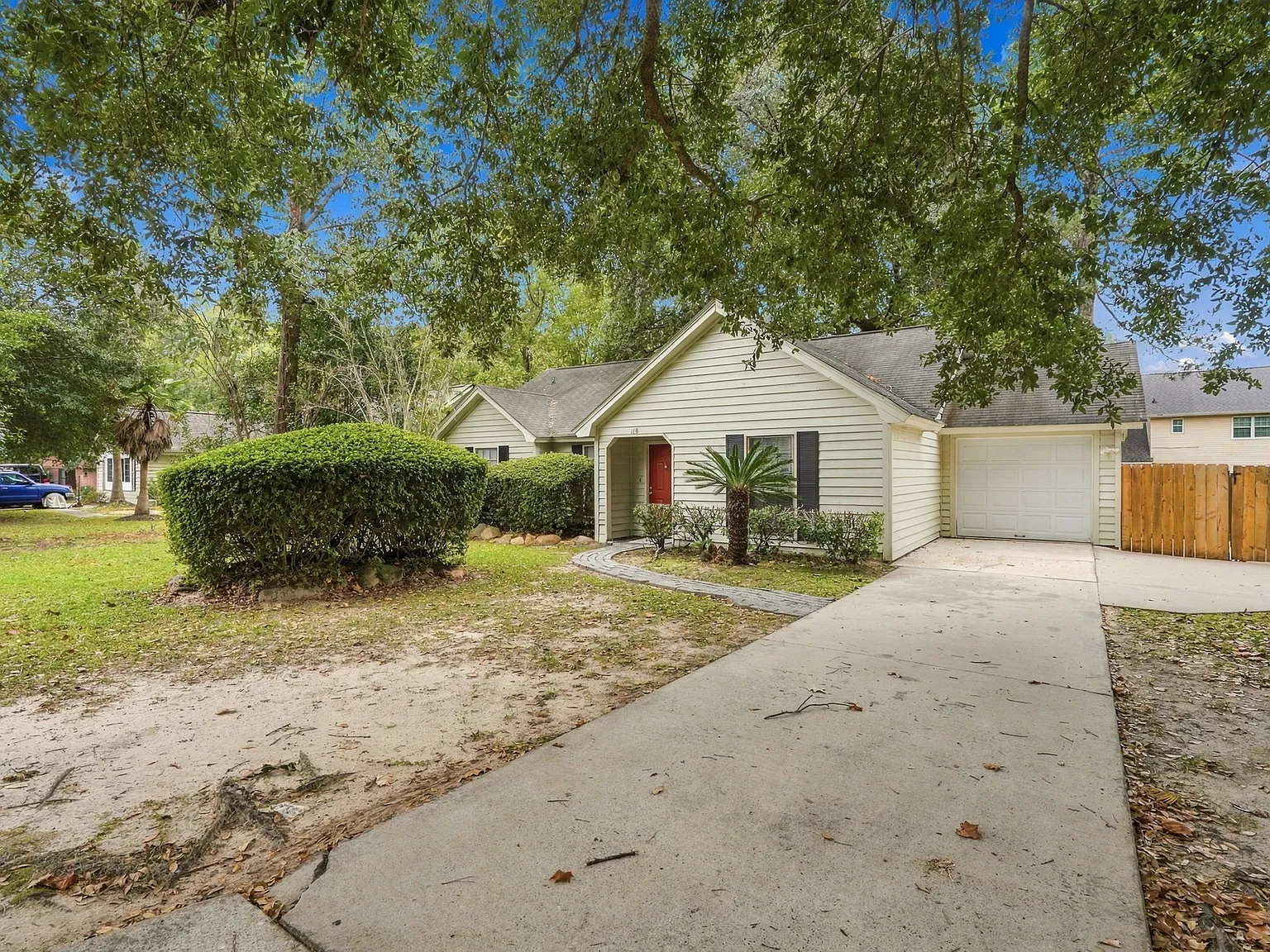 3 bed, 1355 sqft, $2,150 — Photo 3