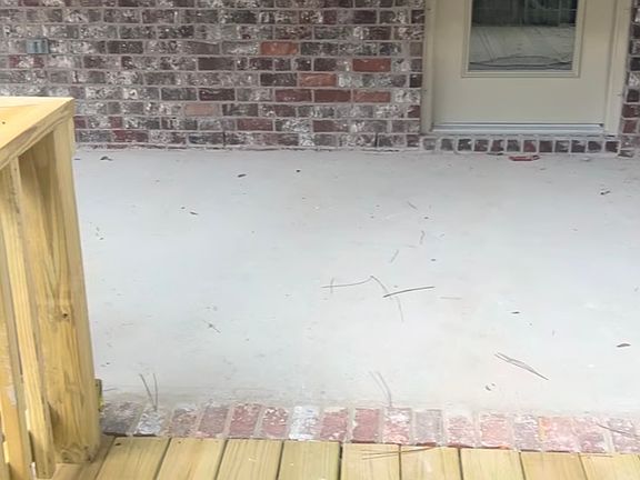 Spacious back deck