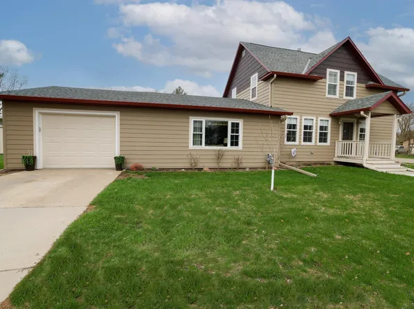 670 Myrtle Ave N, Browerville, MN 56438
