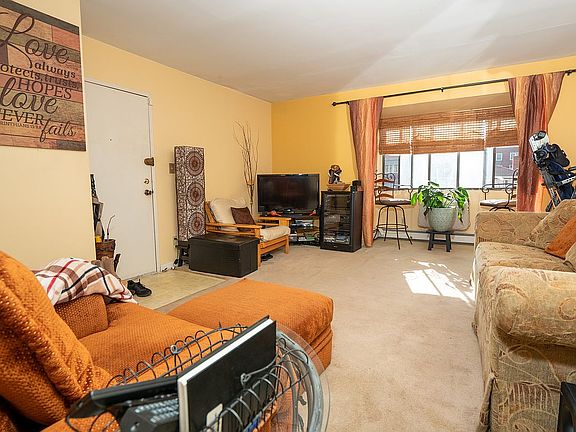 3rd image of 713 E 85th St Unit 601