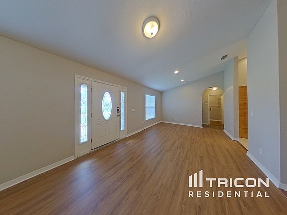 4th image of 1240 Fleetwood Dr NW