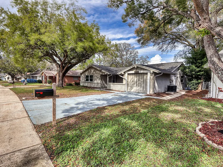 12506 River Mill Dr — Photo 3