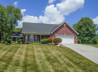 1235 Houston Springs Rd, Greenback, TN 37742