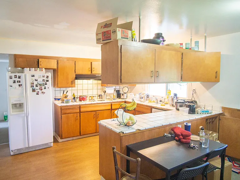 Lupine Ave — Photo 3